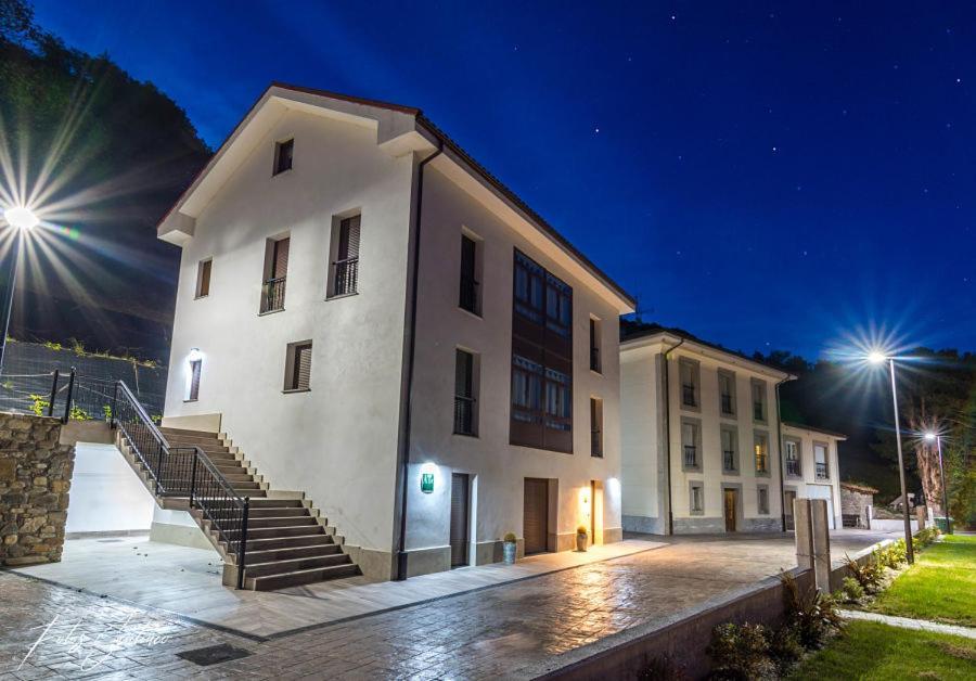 Apartamentos Buenavista Tineo Exterior foto